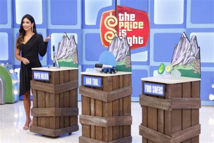 Is Manuela Arbelaez still on The Price is Right 2021?