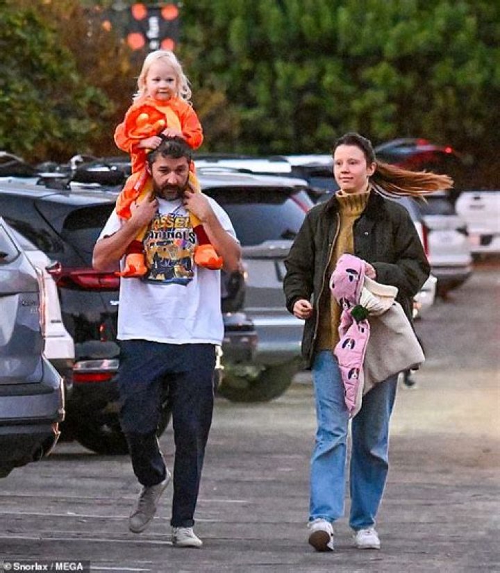 Is Shia LaBeouf a wife?