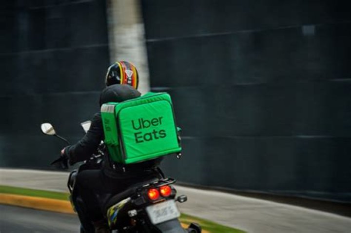 Is Uber Eats a good side job?