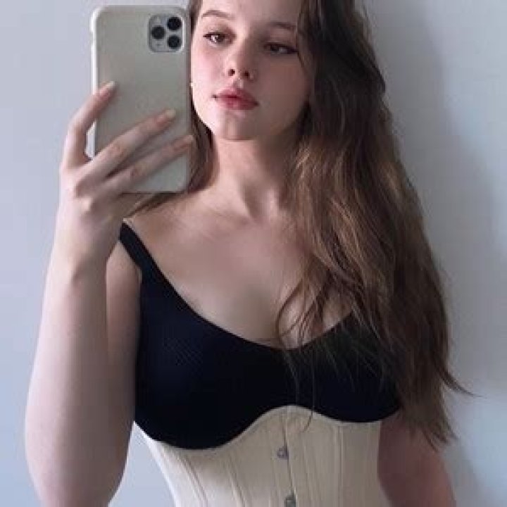 Isabella110022 Age | Wiki, Net worth, Bio, Height, Boyfriend