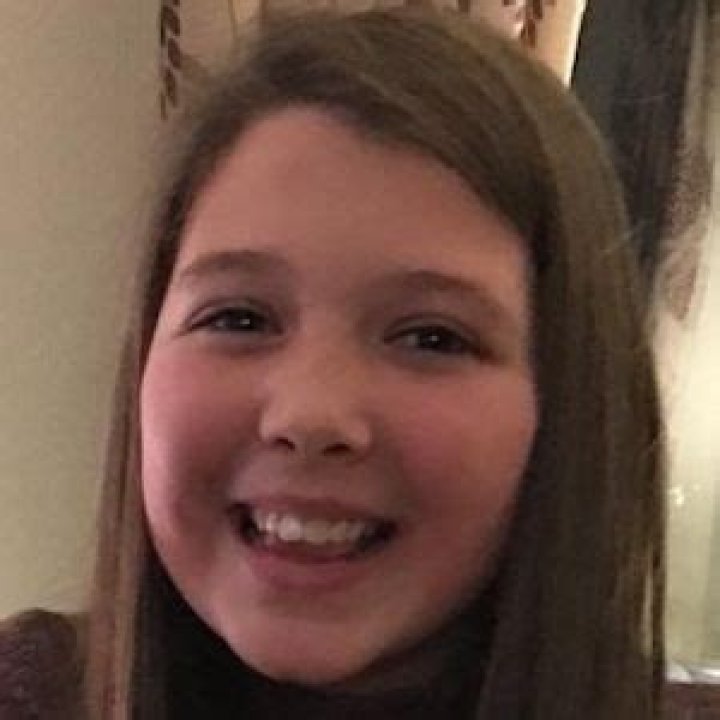 Isabelle Ingham (YouTube Star) - Age, Birthday, Bio, Facts, Family, Net Worth, Height & More