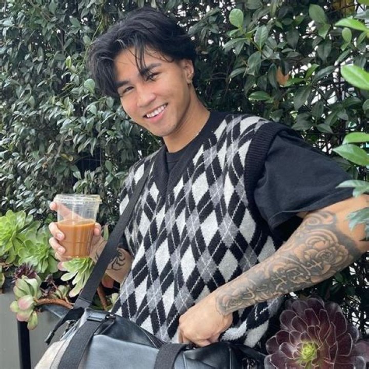 Isaiah Edwards (TikTok Star) - Age, Birthday, Bio, Facts, Family, Net Worth, Height & More