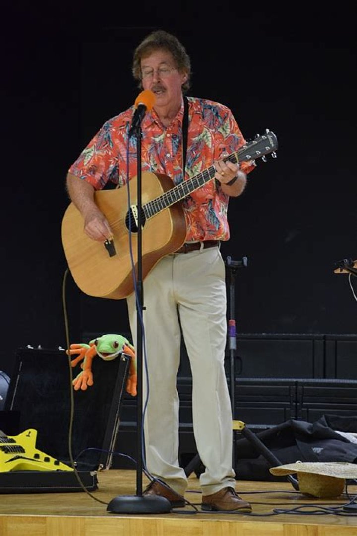 Jack Hartmann (Pop Singer) - Age, Birthday, Bio, Facts, Family, Net Worth, Height & More