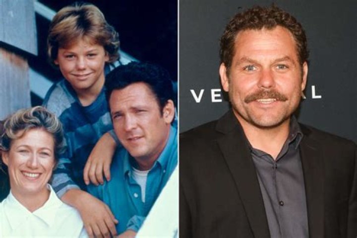 Jason James Richter (Movie Actor) - Age, Birthday, Bio, Facts, Family, Net Worth, Height & More