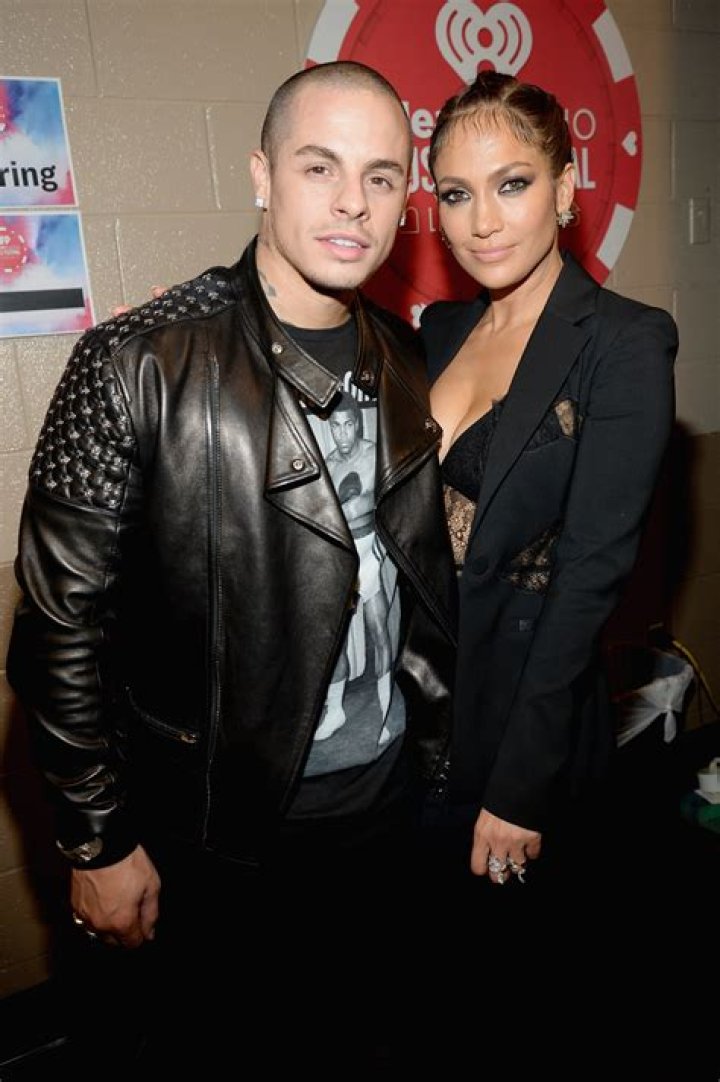 Jennifer Lopez Sending Ex-Boyfriend Casper Smart Sexy Snapchats!