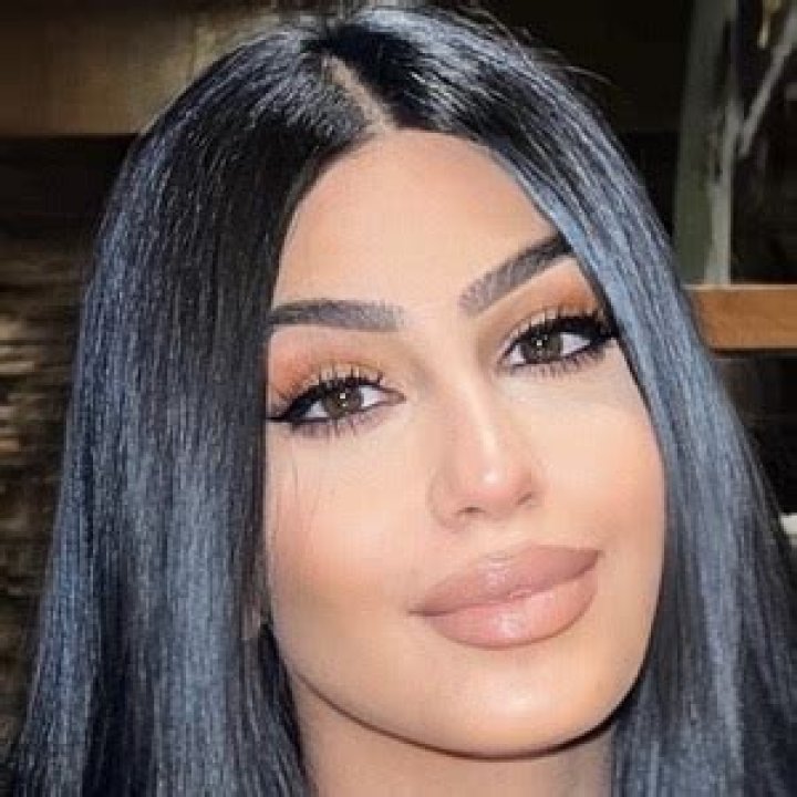 Jessica Tawil (TikTok Star) - Age, Birthday, Bio, Facts, Family, Net Worth, Height & More
