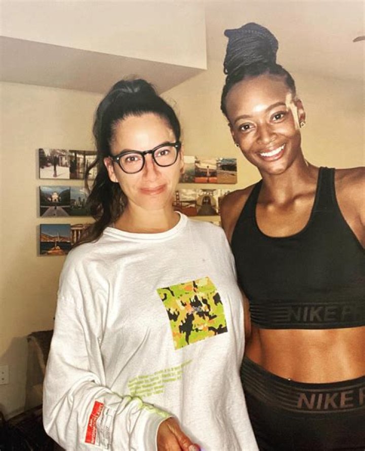 Jocelyne Miranda (Doctor) - Age, Birthday, Bio, Facts, Family, Net Worth, Height & More