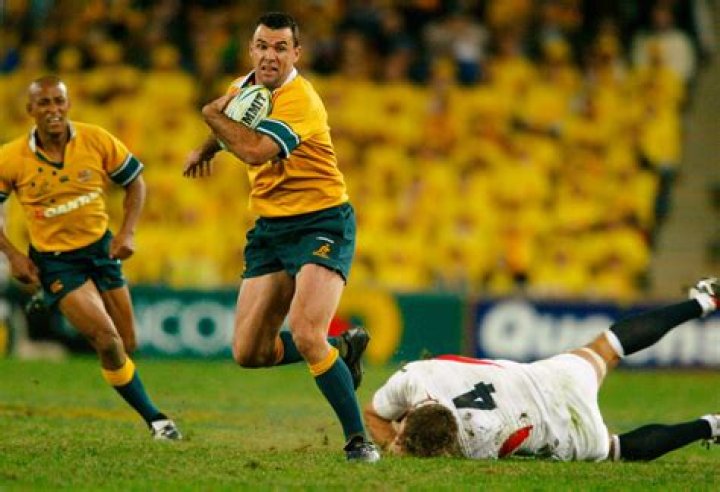 Joe Roff (Rugby Player) - Age, Birthday, Bio, Facts, Family, Net Worth, Height & More