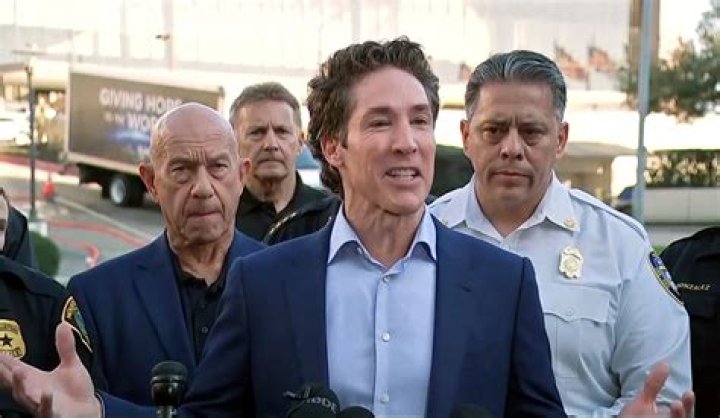 Joel Osteen's Lakewood Church Received $4.4 Mil In PPP Loans & People Are Angry
