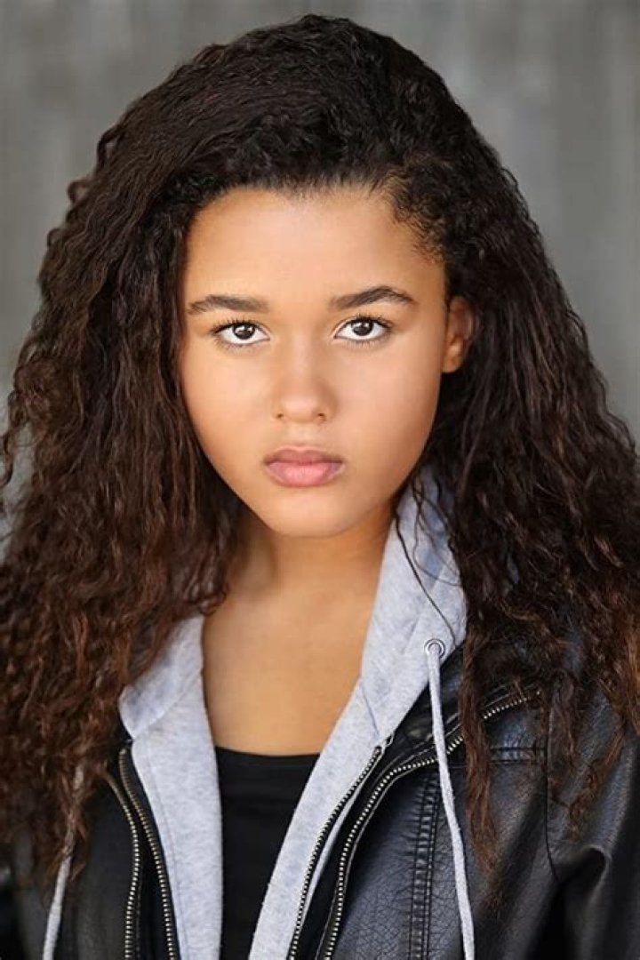 Jordan Alexa Davis (TV Actress) - Age, Birthday, Bio, Facts, Family, Net Worth, Height & More