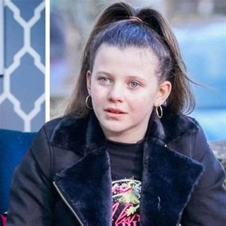 Jordan Taylor (YouTube Star) - Age, Birthday, Bio, Facts, Family, Net Worth, Height & More