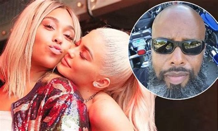 Jordyn Woods’ Supportive Mama Says Her Daughter Is ‘Shining’ in (Gorgeous!) New Selfie Video