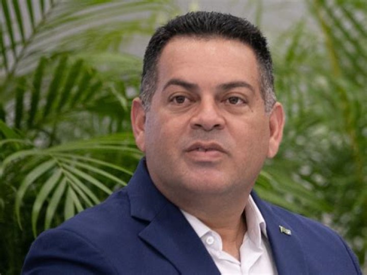 Jorge L. Ramos Biography, Age, Height, Wife, Net Worth, Family