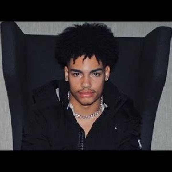 Josh (jaygotthewater) Age | Wiki, Net worth, Bio, Height, Girlfriend