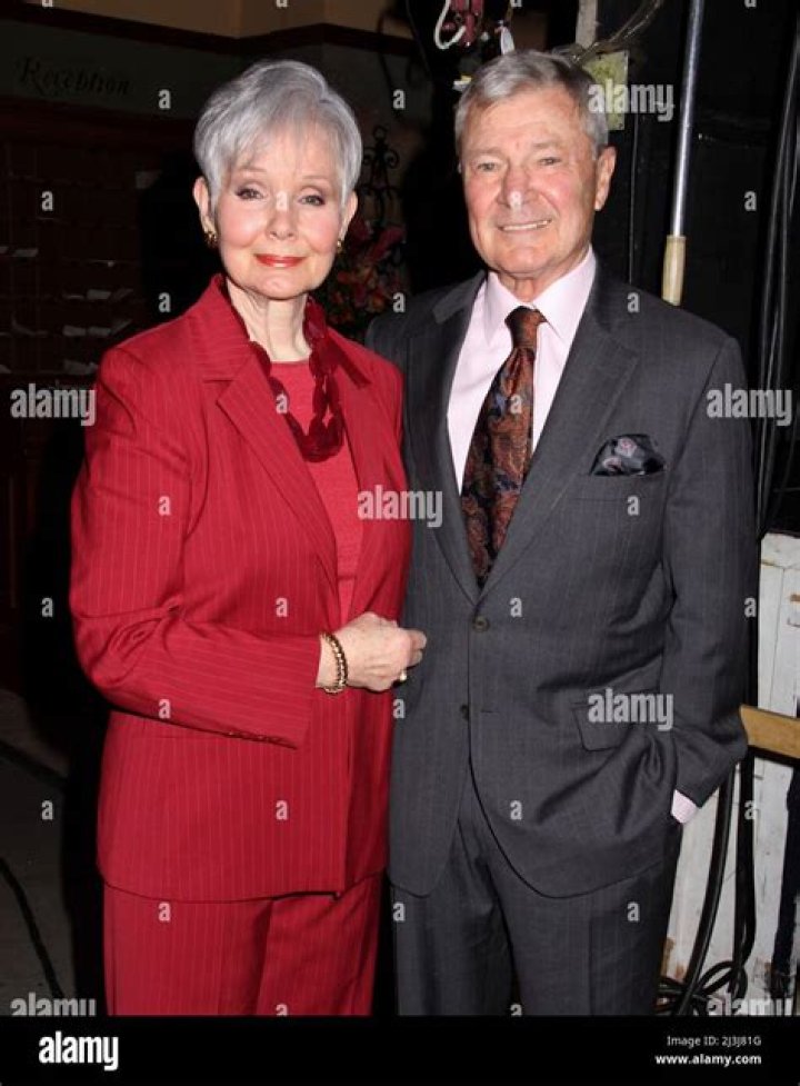 Kathryn Hays (Soap Opera Actress) - Age, Birthday, Bio, Facts, Family, Net Worth, Height & More