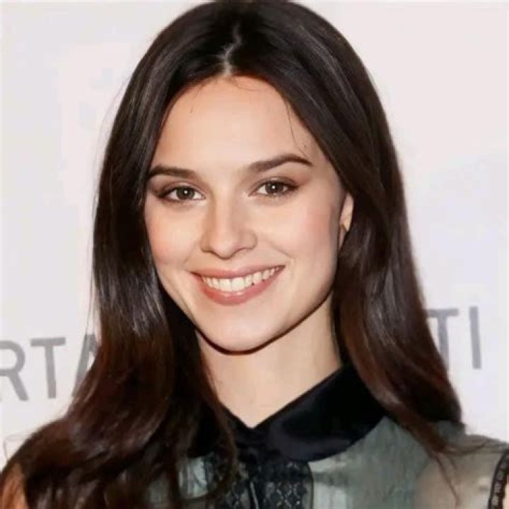 Katy Louise Saunders (TV Actress) - Age, Birthday, Bio, Facts, Family, Net Worth, Height & More