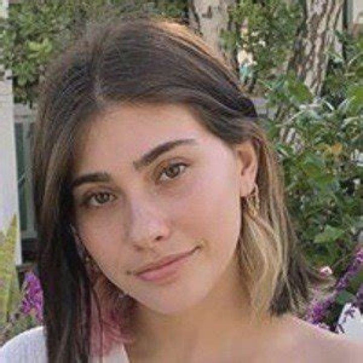 Kaylie Altman (TikTok Star) - Age, Birthday, Bio, Facts, Family, Net Worth, Height & More