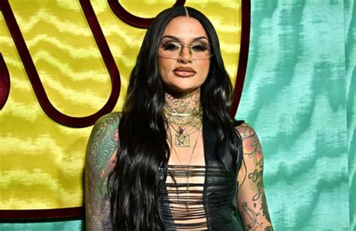 Kehlani Praised By Fans For Her Abs In New Gym Video