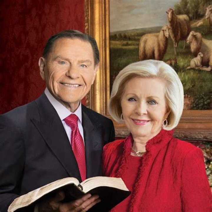 Kenneth Copeland Net Worth, Salary, Age, House,Wife, Kids 2022