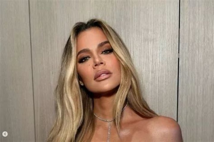 Khloe Kardashian Shows Off Her ‘Stripes’ in Steamy Bikini Photo Highlighting Her Stretch Marks