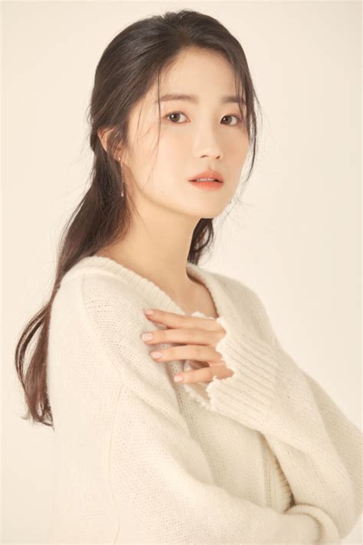 Kim Hye-yoon (TV Actress) - Age, Birthday, Bio, Facts, Family, Net Worth, Height & More