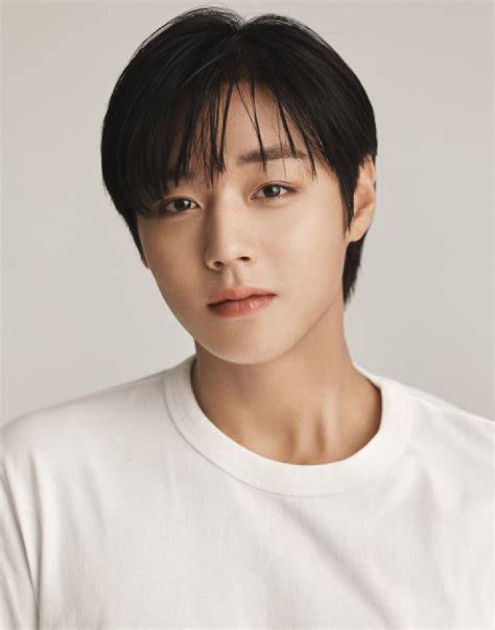 Kim Ji-hoon (TV Actor) - Age, Birthday, Bio, Facts, Family, Net Worth, Height & More