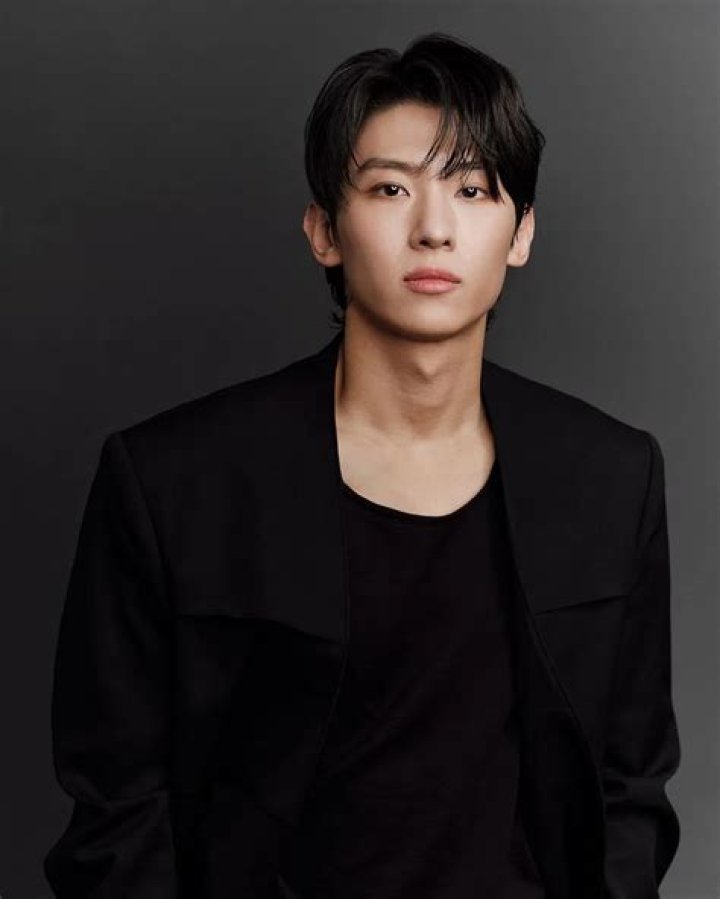 Kim Jin-Young (TV Actress) - Age, Birthday, Bio, Facts, Family, Net Worth, Height & More