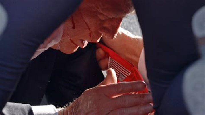 King Yella Shows Bullet Holes Left In His Car After Shooting Attempt