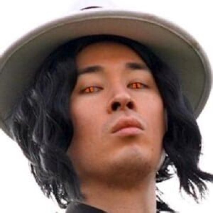 KingChris (YouTube Star) - Age, Birthday, Bio, Facts, Family, Net Worth, Height & More