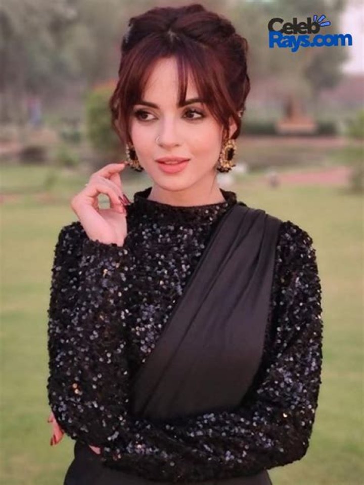 Komal Meer (TV Actress) - Age, Birthday, Bio, Facts, Family, Net Worth, Height & More