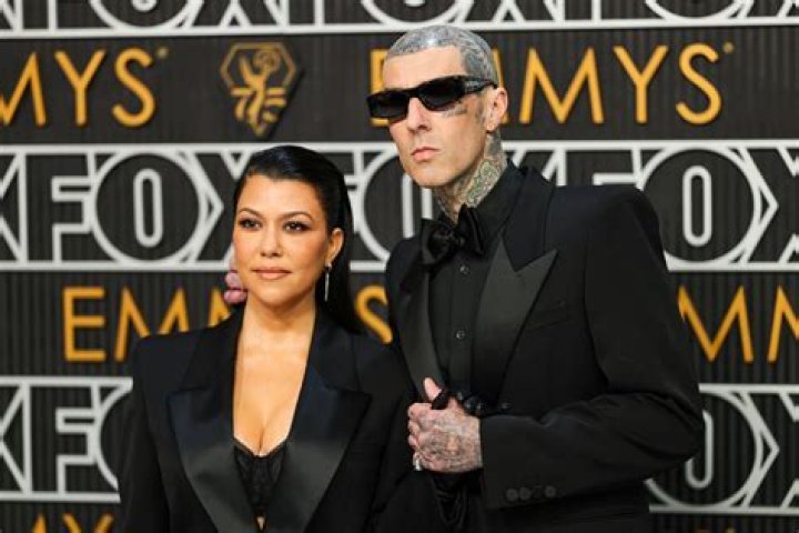 Kourtney Kardashian Is Reportedly Ready “to Go After” Justin Bieber and Hailey Baldwin Is Not Having It