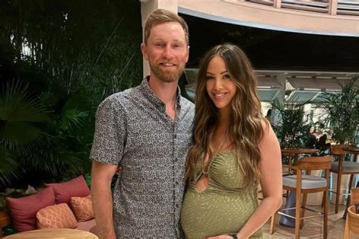 Kristen Doute Gets Flirty With Boyfriend Alex Menache in Quarantine: ‘You Are So Good Looking’