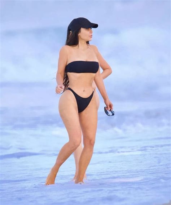 Kylie Jenner's Noticeably Slimmer Body Sparks Breast & Butt Reduction Rumours