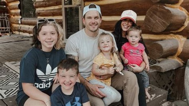 Lake House Fabulous! Inside ‘Teen Mom 2’ Alum Chelsea Houska and Cole DeBoer’s Family Cabin: Photos