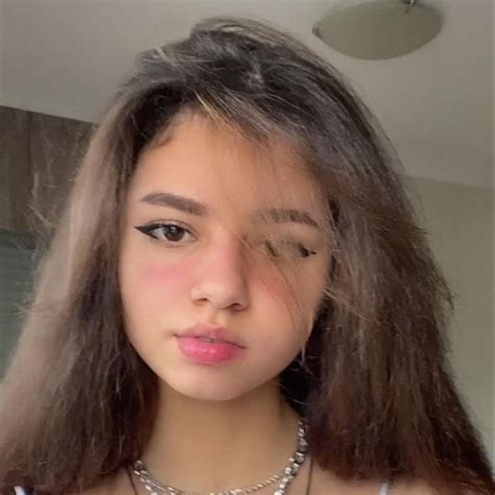 Larissa Kimberlly (TikTok Star) - Age, Birthday, Bio, Facts, Family, Net Worth, Height & More