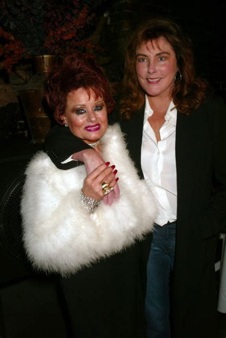 Laura Branigan (Pop Singer) - Age, Birthday, Bio, Facts, Family, Net Worth, Height & More