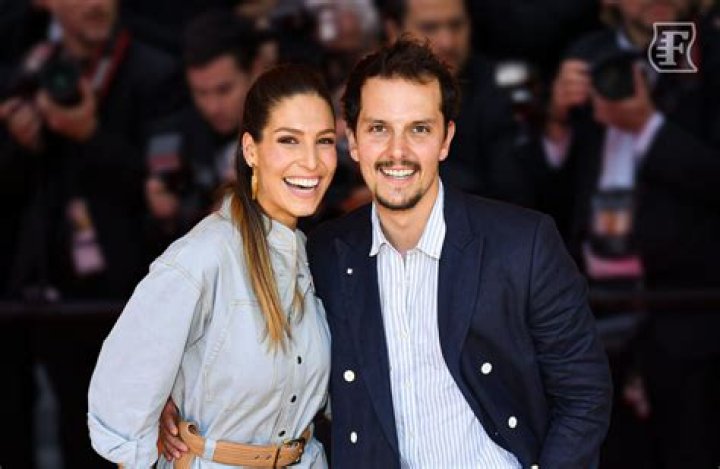 Laury Thilleman Et Son Nouveau Compagnon Photo