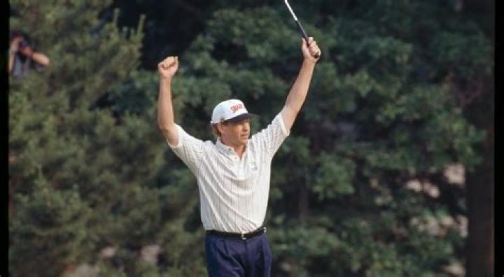 Lee Janzen (Golfer) - Age, Birthday, Bio, Facts, Family, Net Worth, Height & More