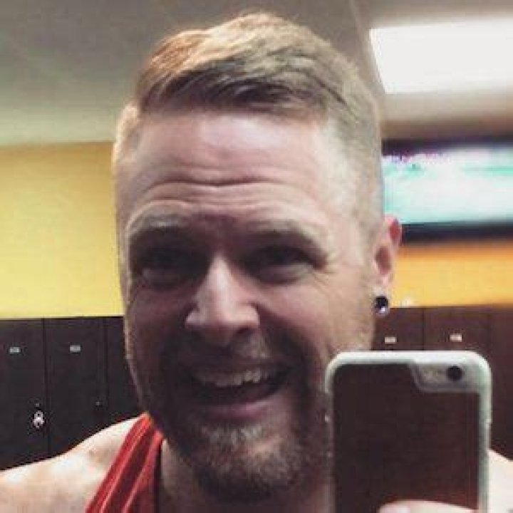 Leon Lush (YouTube Star) - Age, Birthday, Bio, Facts, Family, Net Worth, Height & More