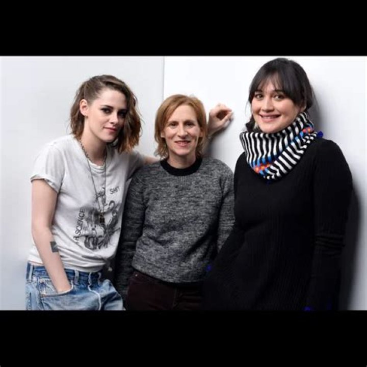 Lily Gladstone Net Worth 2024: What Is The "Flower Moon" Oscar Nominee Worth?