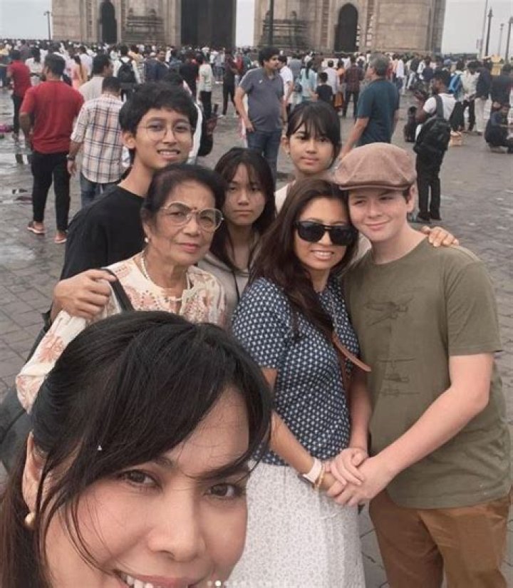 Lin Laishram Biography, Age, Height, Husband, Parents, Net Worth & More