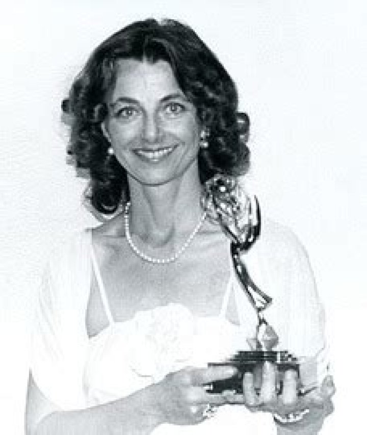 Linda Moulton Howe (Journalist) - Age, Birthday, Bio, Facts, Family, Net Worth, Height & More