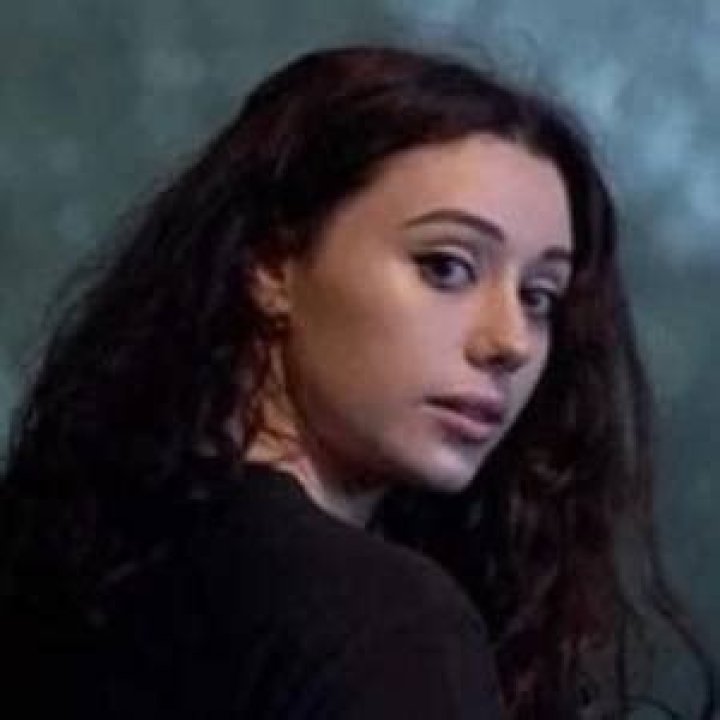 Liv Bevan (Pop Singer) - Age, Birthday, Bio, Facts, Family, Net Worth, Height & More