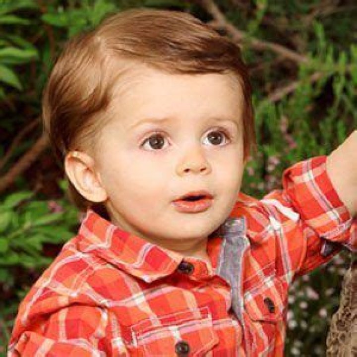 Logan Moreau (TV Actor) - Age, Birthday, Bio, Facts, Family, Net Worth, Height & More