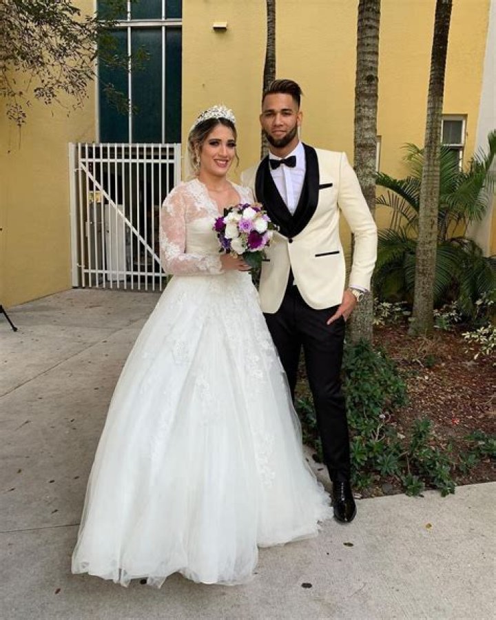 Lourdes Gurriel Jr. Biography, Age, Height, Wife, Net Worth, Family