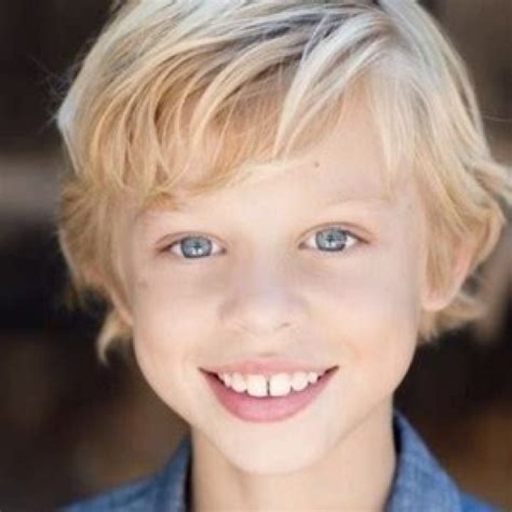 Lucas Steele (Stage Actor) - Age, Birthday, Bio, Facts, Family, Net Worth, Height & More