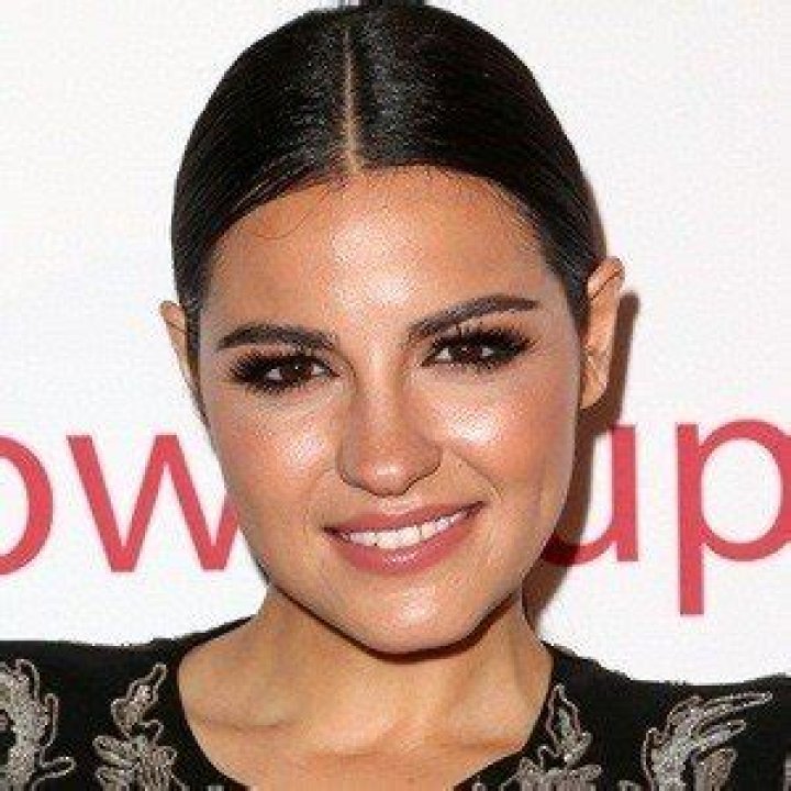 Maite Perroni (TV Actress) - Age, Birthday, Bio, Facts, Family, Net Worth, Height & More