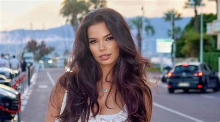 Mariia Arsentieva (Instagram Star) - Age, Birthday, Bio, Facts, Family, Net Worth, Height & More