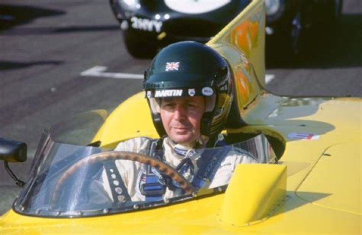 Martin Brundle (Race Car Driver) - Age, Birthday, Bio, Facts, Family, Net Worth, Height & More