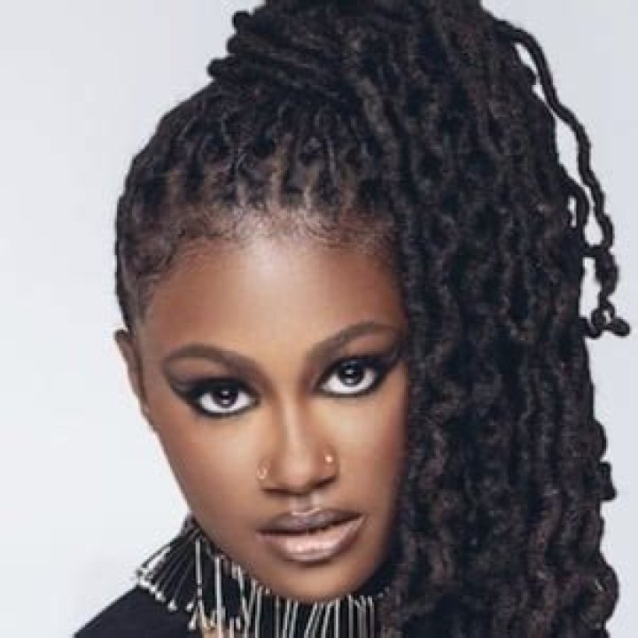 Maryam Maquillage (YouTube Star) - Age, Birthday, Bio, Facts, Family, Net Worth, Height & More